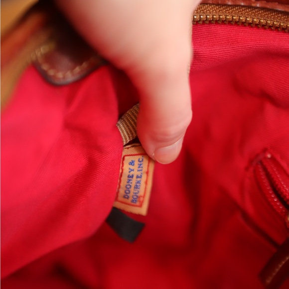 Dooney & Bourke Black Leather Shoulder Bag Red Interior - Picture 12 of 14